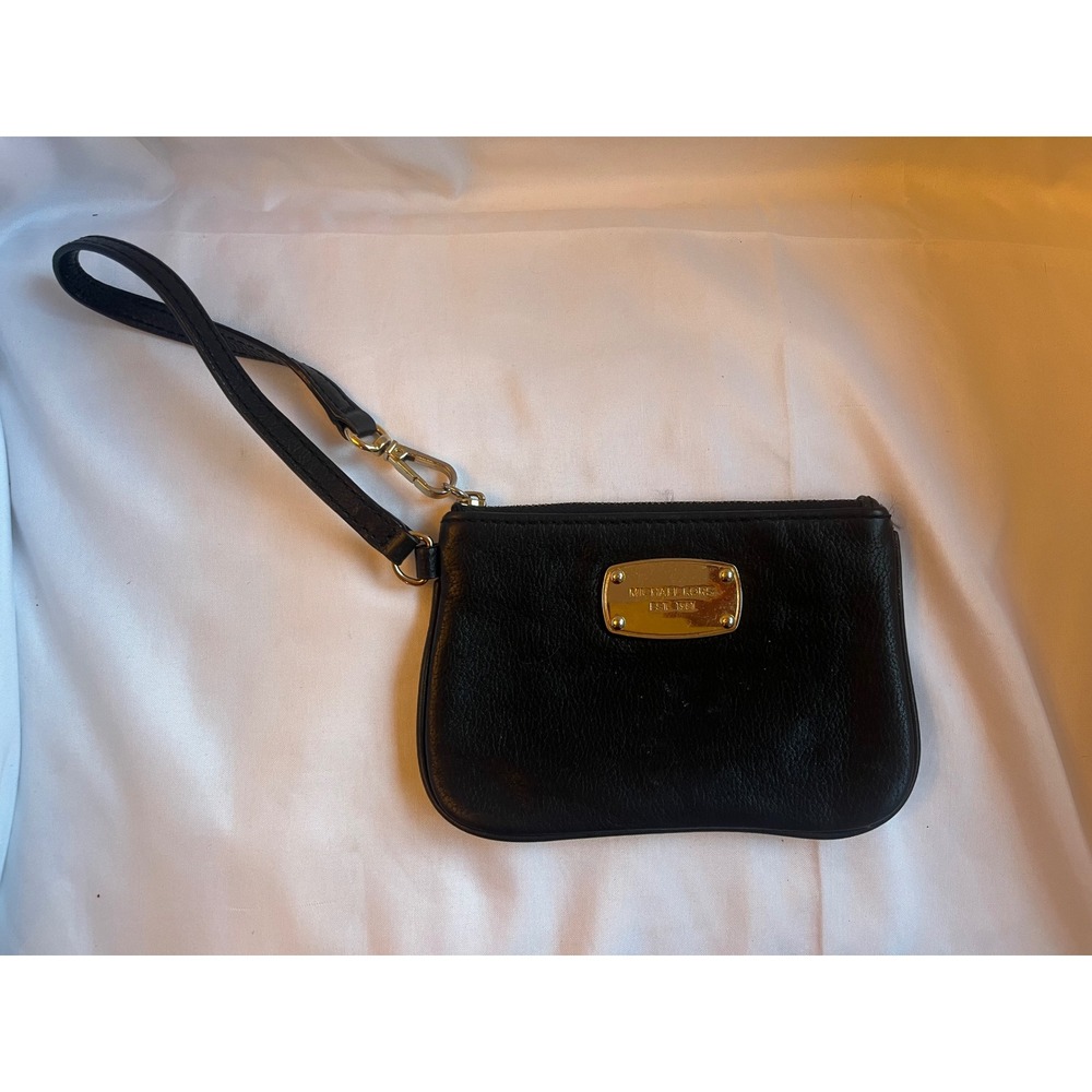 Michael Kors Black Pebbled Leather Wristlet Gold Tone Logo Plaque Zip Clutch
